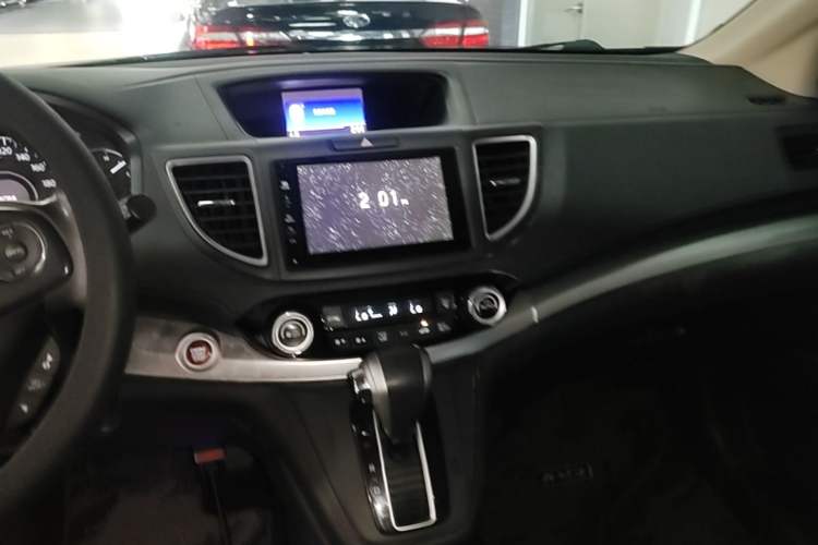 Used Honda CR-V 2015 2.4L two-wheel drive luxury version Audio And AC Panel