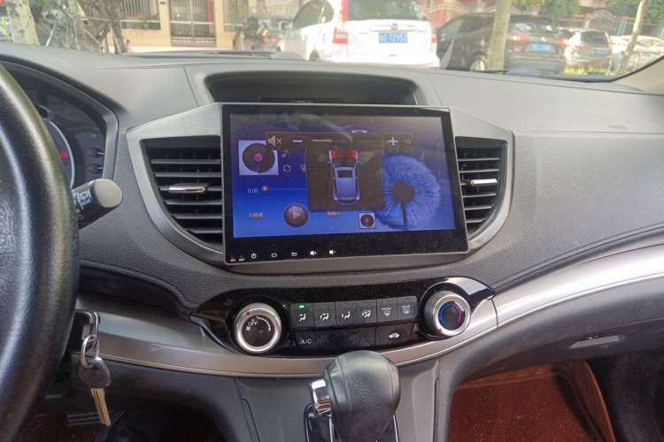 Used Honda CR-V 2015 2.0L two-wheel drive urban version Audio And AC Panel
