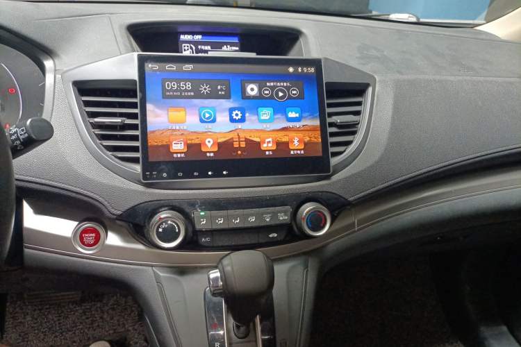 Used Honda CR-V 2015 2.0L two-wheel drive Fashion Edition Audio And AC Panel