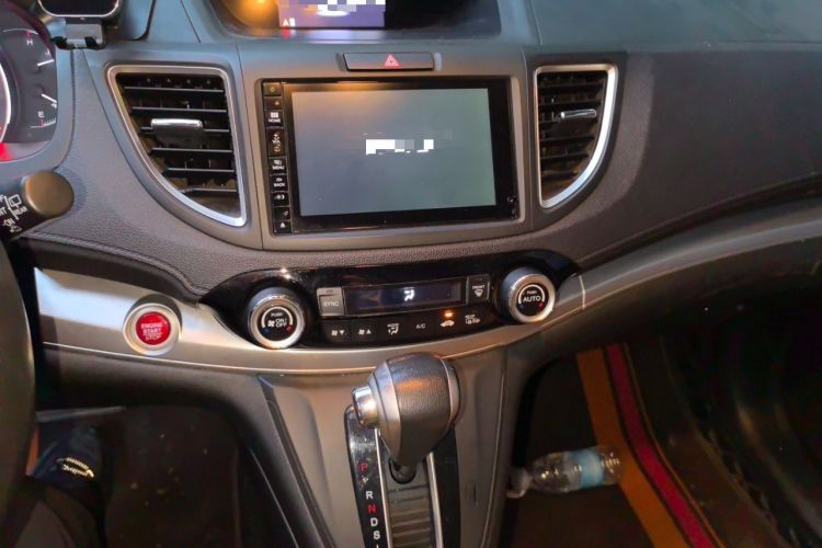 Used Honda CR-V 2015 2.4L two-wheel drive luxury version Audio And AC Panel