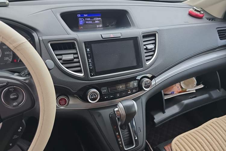 Used Honda CR-V 2015 2.4L two-wheel drive luxury version Audio And AC Panel