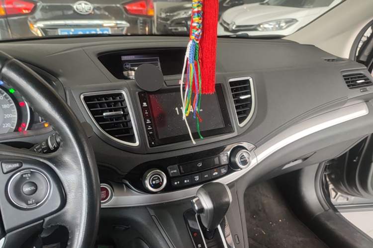 Used Honda CR-V 2015 2.4L four-wheel drive luxury version Audio And AC Panel
