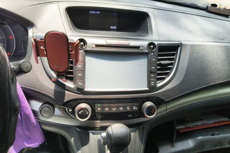 Used Honda CR-V 2015 2.0L two-wheel drive Fashion Edition Audio And AC Panel