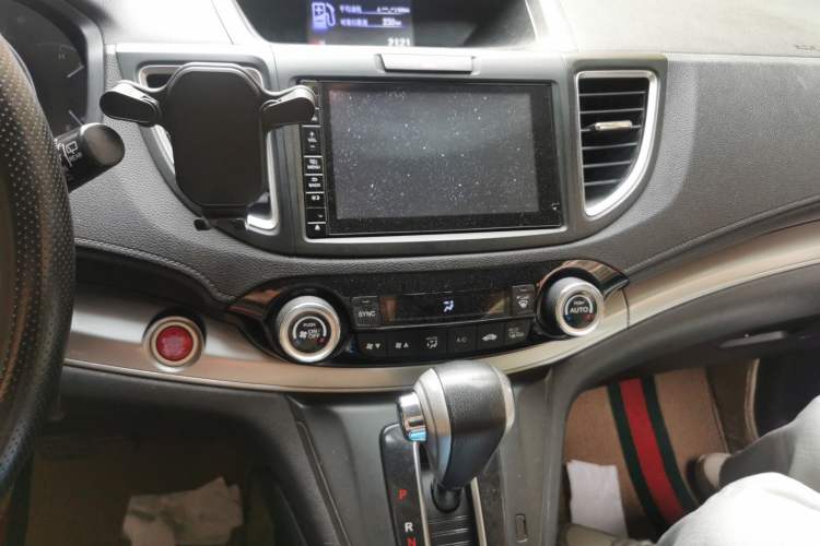 Used Honda CR-V 2015 2.4L four-wheel drive luxury version Audio And AC Panel