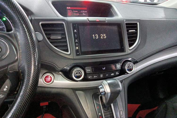 Used Honda CR-V 2015 2.4L four-wheel drive luxury version Audio And AC Panel