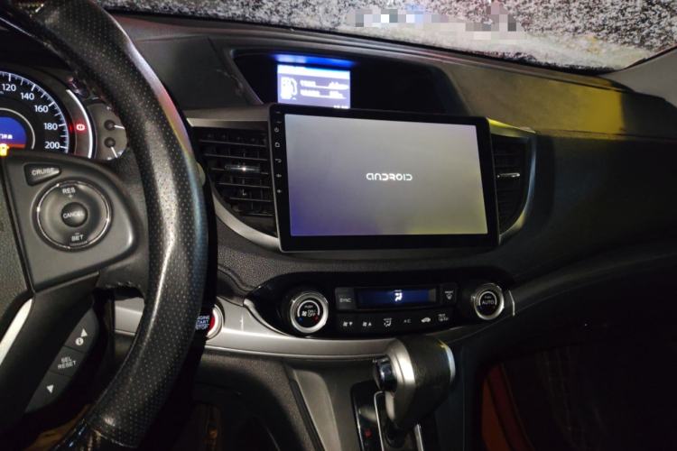 Used Honda CR-V 2015 2.4L four-wheel drive luxury version Audio And AC Panel