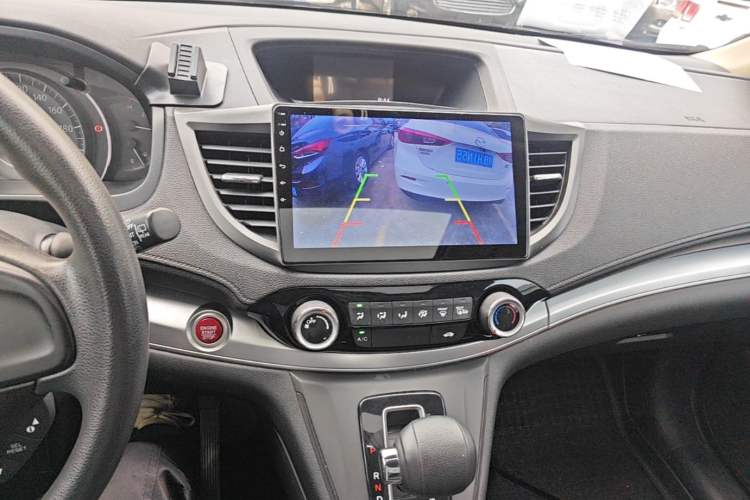 Used Honda CR-V 2015 2.0L two-wheel drive Fashion Edition Audio And AC Panel