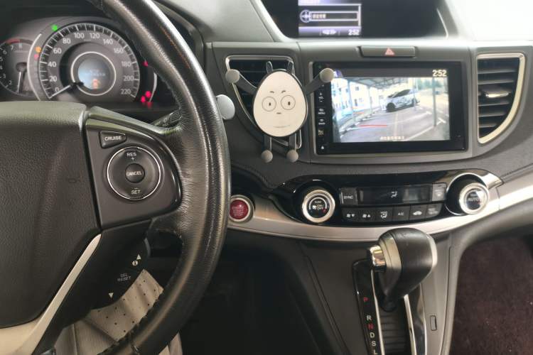 Used Honda CR-V 2015 2.4L two-wheel drive luxury version Audio And AC Panel