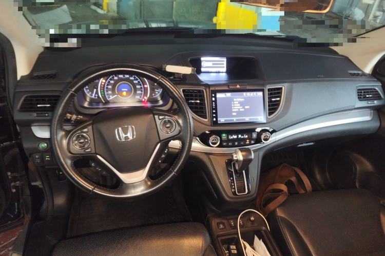 Used Honda CR-V 2015 2.4L two-wheel drive luxury version Center Console
