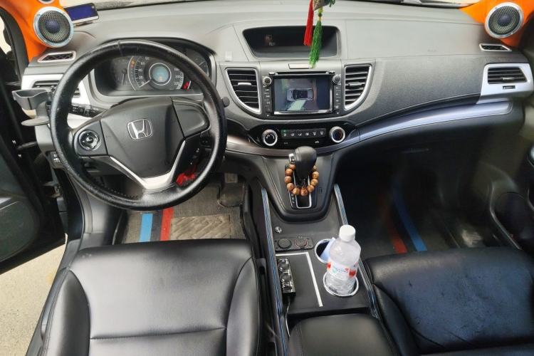 Used Honda CR-V 2015 2.0L two-wheel drive urban version Center Console