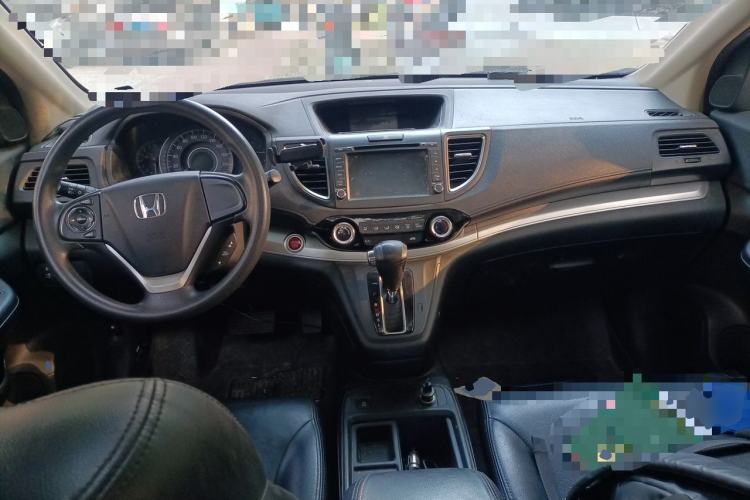 Used Honda CR-V 2015 2.0L two-wheel drive Fashion Edition Center Console
