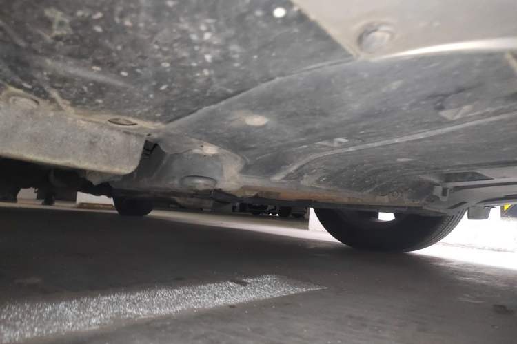 Used Honda CR-V 2015 2.4L Four-Wheel Drive Prestige Edition Chassis Front