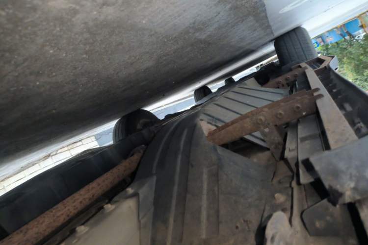 Used Honda CR-V 2015 2.0L 2WD Classic Edition Chassis Front Right