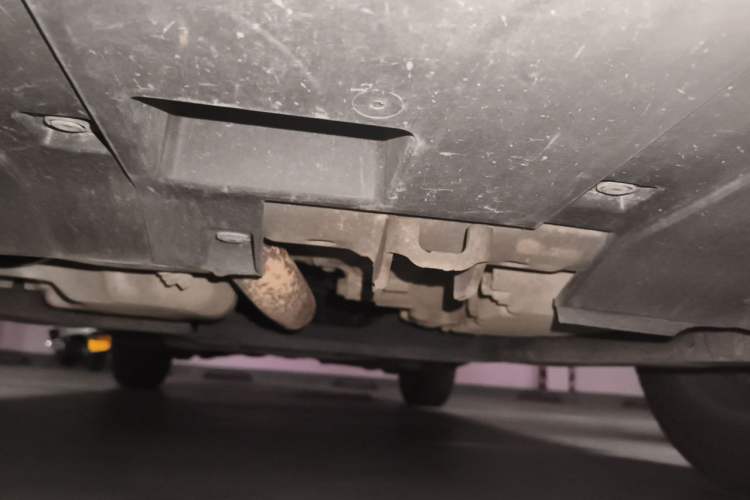 Used Honda CR-V 2015 2.0L two-wheel drive urban version Chassis Front
