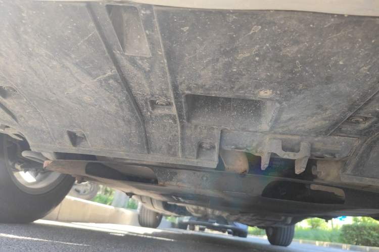 Used Honda CR-V 2015 2.4L four-wheel drive luxury version Chassis Rear