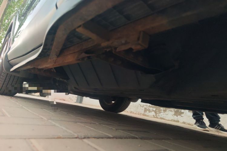 Used Honda CR-V 2015 2.0L two-wheel drive Fashion Edition Chassis Rear Left
