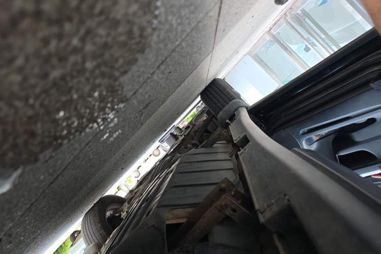 Used Honda CR-V 2015 2.4L two-wheel drive luxury version Chassis Rear Left