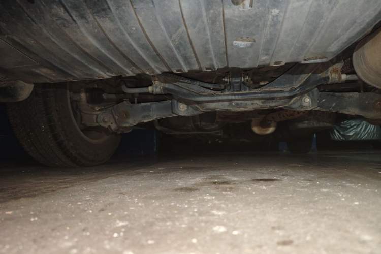 Used Honda CR-V 2015 2.4L four-wheel drive luxury version Chassis Rear