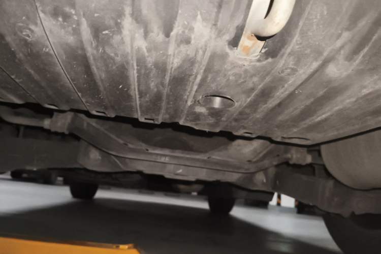 Used Honda CR-V 2015 2.0L two-wheel drive urban version Chassis Rear