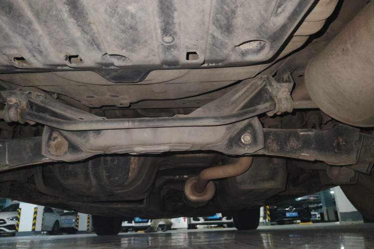 Used Honda CR-V 2015 2.0L 2WD Classic Edition Chassis Rear