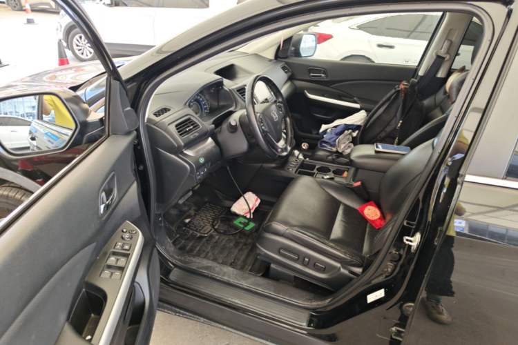 Used Honda CR-V 2015 2.4L two-wheel drive luxury version Driver Seat