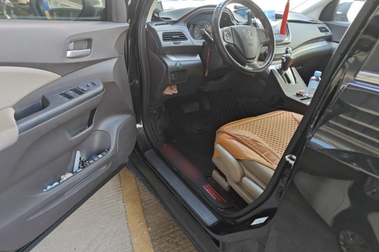 Used Honda CR-V 2015 2.0L 2WD Classic Edition Driver Seat