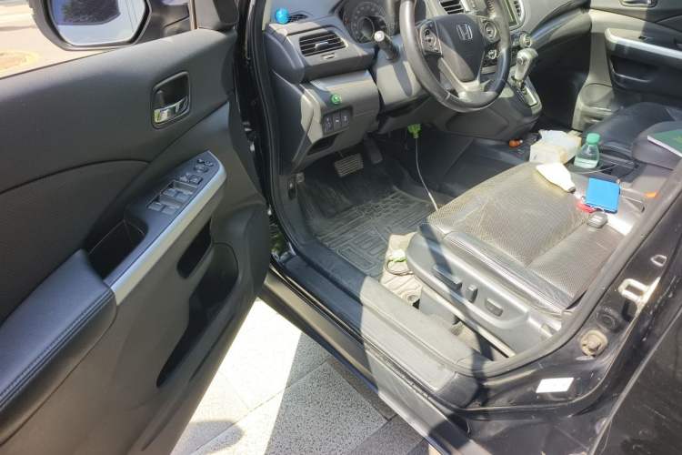 Used Honda CR-V 2015 2.4L two-wheel drive luxury version Driver Seat