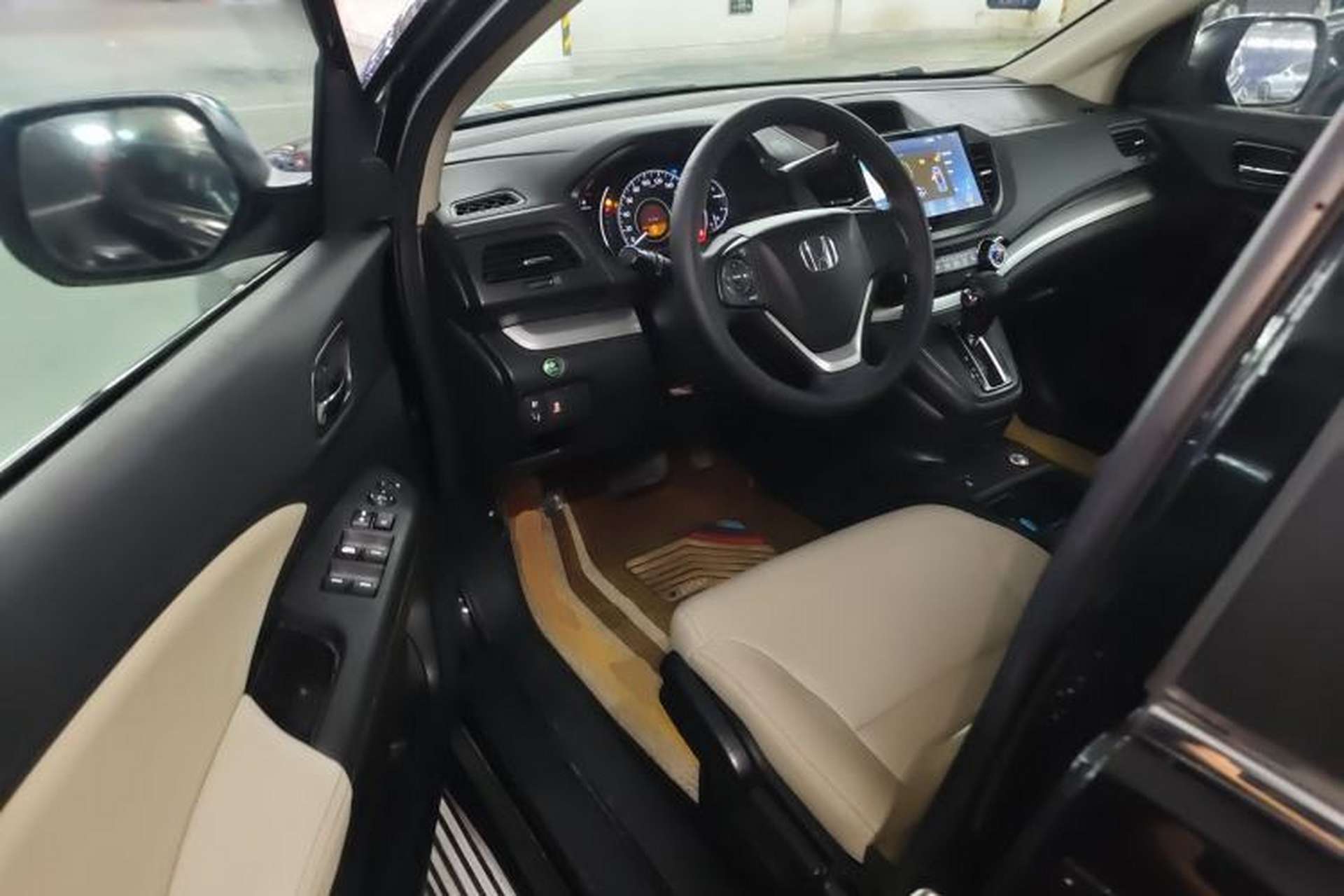 Used Honda CR-V 2015 2.0L two-wheel drive Fashion Edition Driver Seat