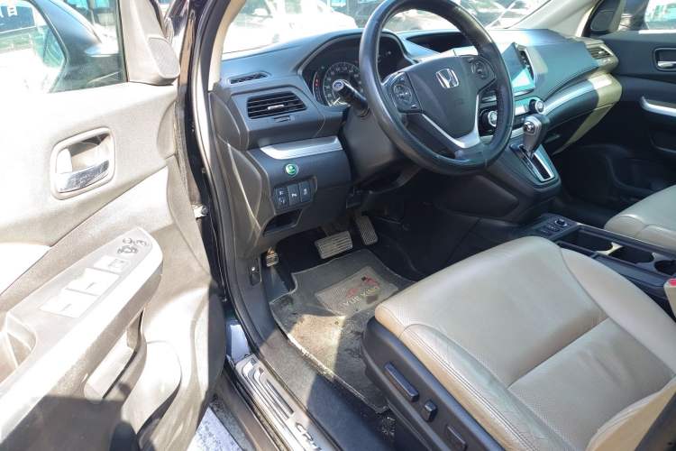 Used Honda CR-V 2015 2.4L two-wheel drive luxury version Driver Seat
