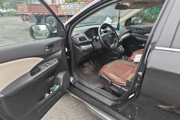 Used Honda CR-V 2015 2.0L two-wheel drive Fashion Edition Driver Seat