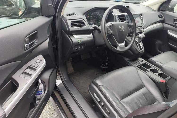 Used Honda CR-V 2015 2.4L two-wheel drive luxury version Driver Seat