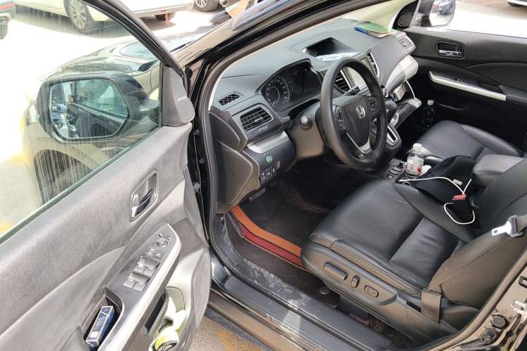 Used Honda CR-V 2015 2.4L four-wheel drive luxury version Driver Seat