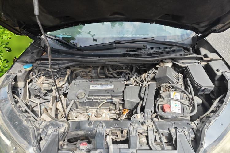 Used Honda CR-V 2015 2.4L two-wheel drive luxury version Engine Bay