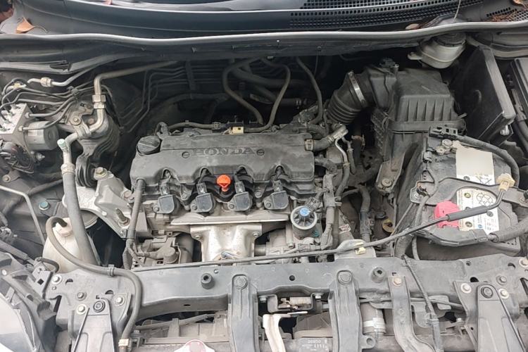 Used Honda CR-V 2015 2.0L two-wheel drive urban version Engine Bay
