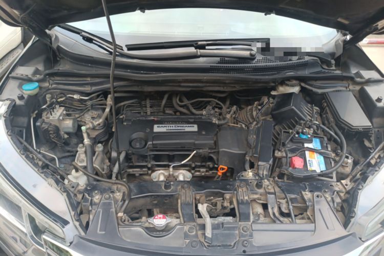 Used Honda CR-V 2015 2.4L two-wheel drive luxury version Engine Bay