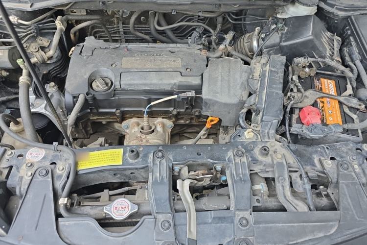 Used Honda CR-V 2015 2.4L two-wheel drive luxury version Engine Bay