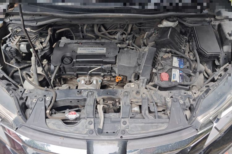Used Honda CR-V 2015 2.4L two-wheel drive luxury version Engine Bay
