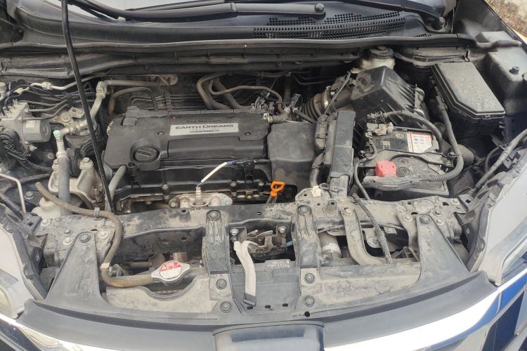Used Honda CR-V 2015 2.4L two-wheel drive luxury version Engine Bay