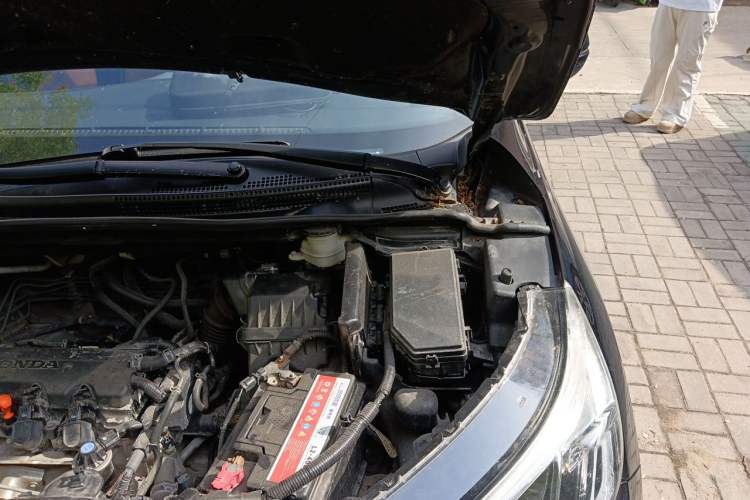 Used Honda CR-V 2015 2.0L two-wheel drive urban version Engine Bay Left