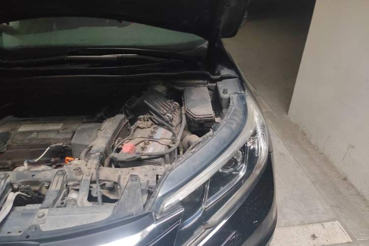 Used Honda CR-V 2015 2.4L Four-Wheel Drive Prestige Edition Engine Bay Left