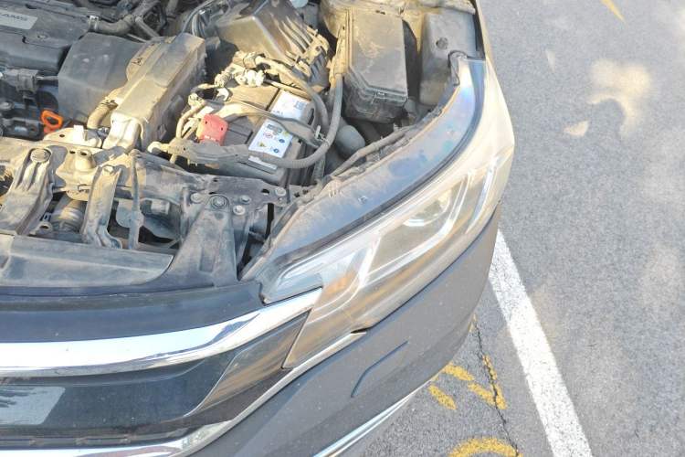 Used Honda CR-V 2015 2.4L Four-Wheel Drive Prestige Edition Engine Bay Left