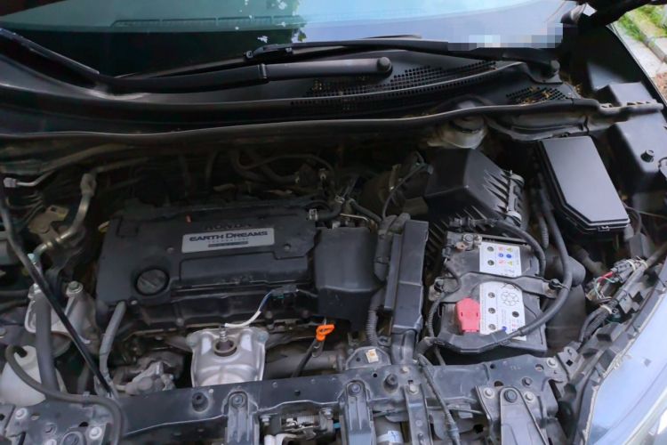 Used Honda CR-V 2015 2.4L two-wheel drive luxury version Engine Bay Left