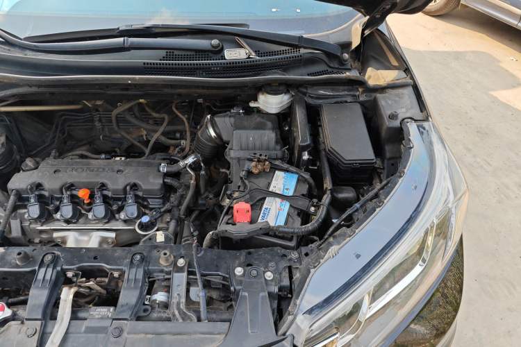Used Honda CR-V 2015 2.0L Four-Wheel Drive Fashion Edition Engine Bay Left