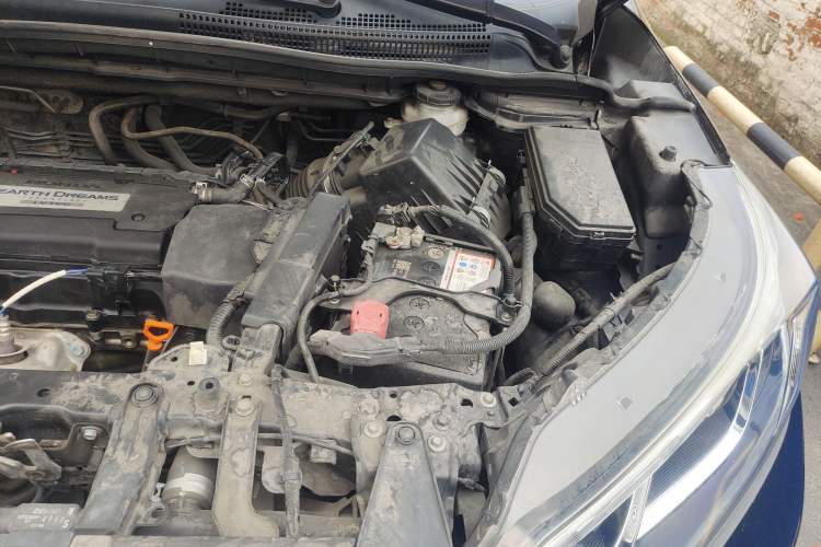 Used Honda CR-V 2015 2.4L two-wheel drive luxury version Engine Bay Left