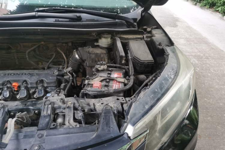 Used Honda CR-V 2015 2.0L two-wheel drive urban version Engine Bay Left