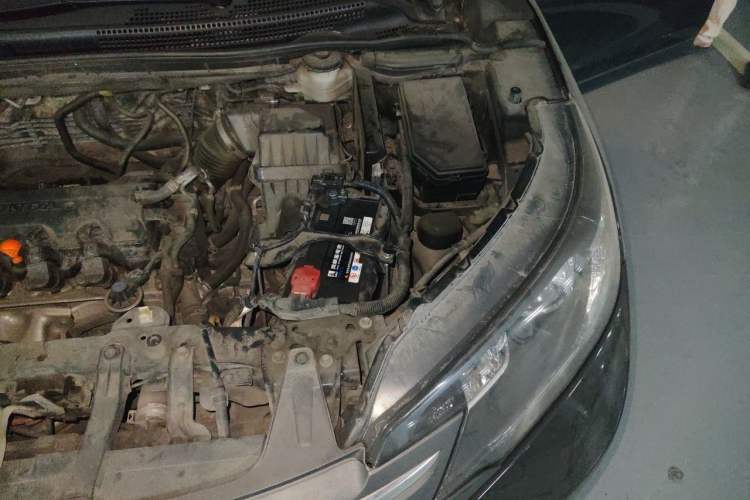 Used Honda CR-V 2015 2.0L 2WD Classic Edition Engine Bay Left