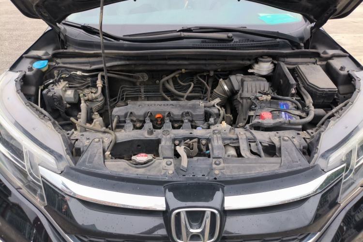 Used Honda CR-V 2015 2.0L two-wheel drive urban version Engine Bay