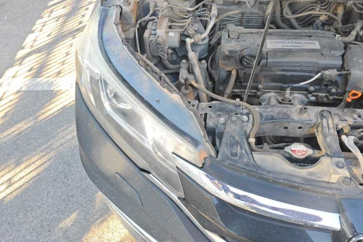 Used Honda CR-V 2015 2.4L Four-Wheel Drive Prestige Edition Engine Bay Right