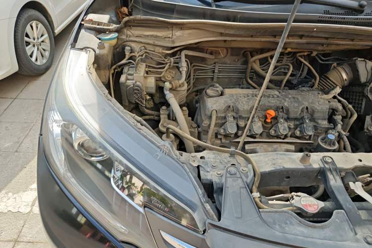 Used Honda CR-V 2015 2.0L 2WD Classic Edition Engine Bay Right