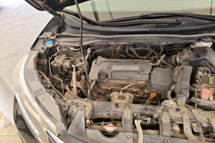 Used Honda CR-V 2015 2.4L two-wheel drive luxury version Engine Bay Right